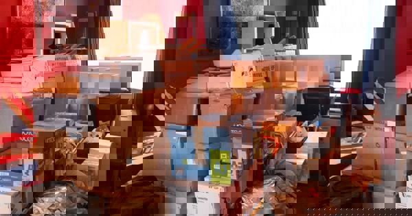 Hoardin Cluttered Room Brett Jordan Juwy3uzn Is Unsplash